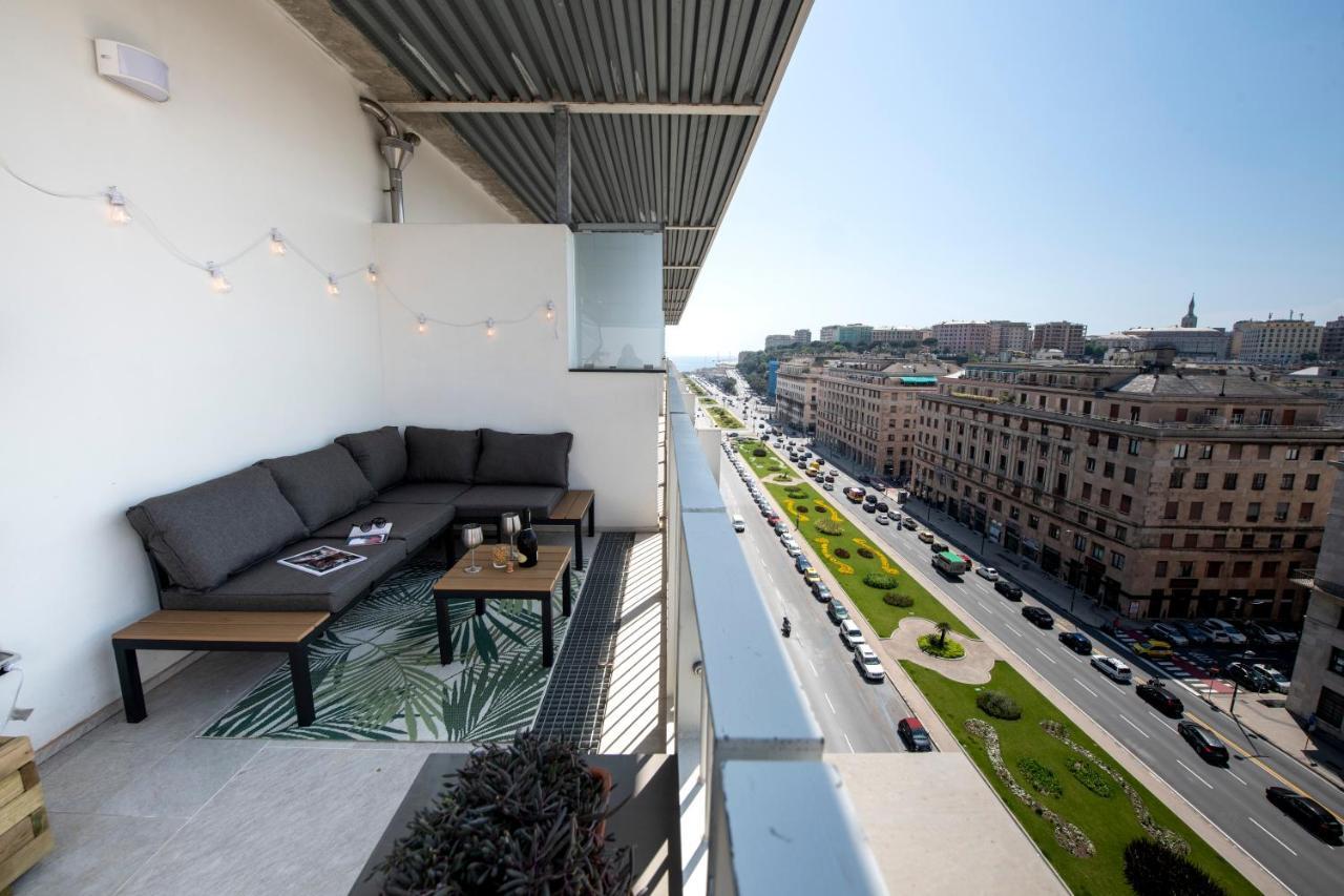 Attico Luxury Con Parcheggio E Terrazza Vista Mozzafiato Apartment Genoa Luaran gambar