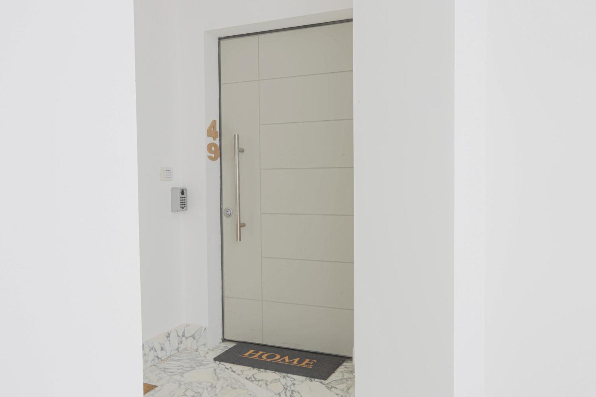Attico Luxury Con Parcheggio E Terrazza Vista Mozzafiato Apartment Genoa Bilik gambar